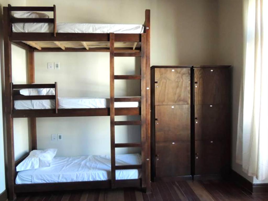 Curitiba Hostel Экстерьер фото
