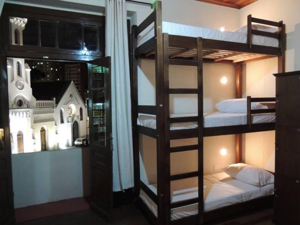 Curitiba Hostel Экстерьер фото